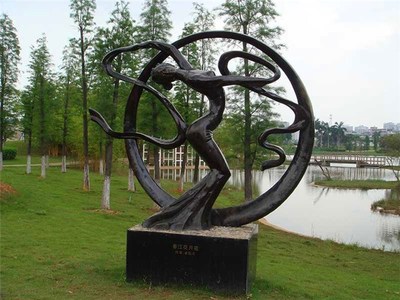 城市景观雕塑的绿色雕刻设计应满足哪些要求?